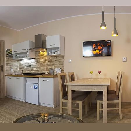 גדנסק Cozy Apartment With Garden מראה חיצוני תמונה