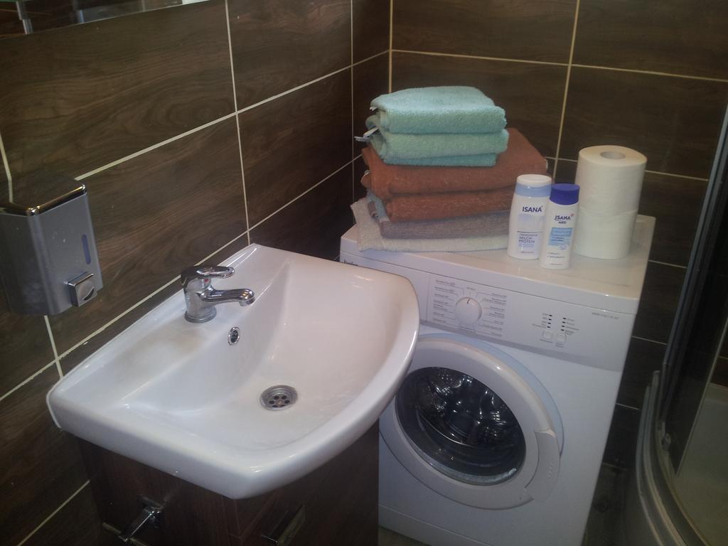 גדנסק Cozy Apartment With Garden מראה חיצוני תמונה